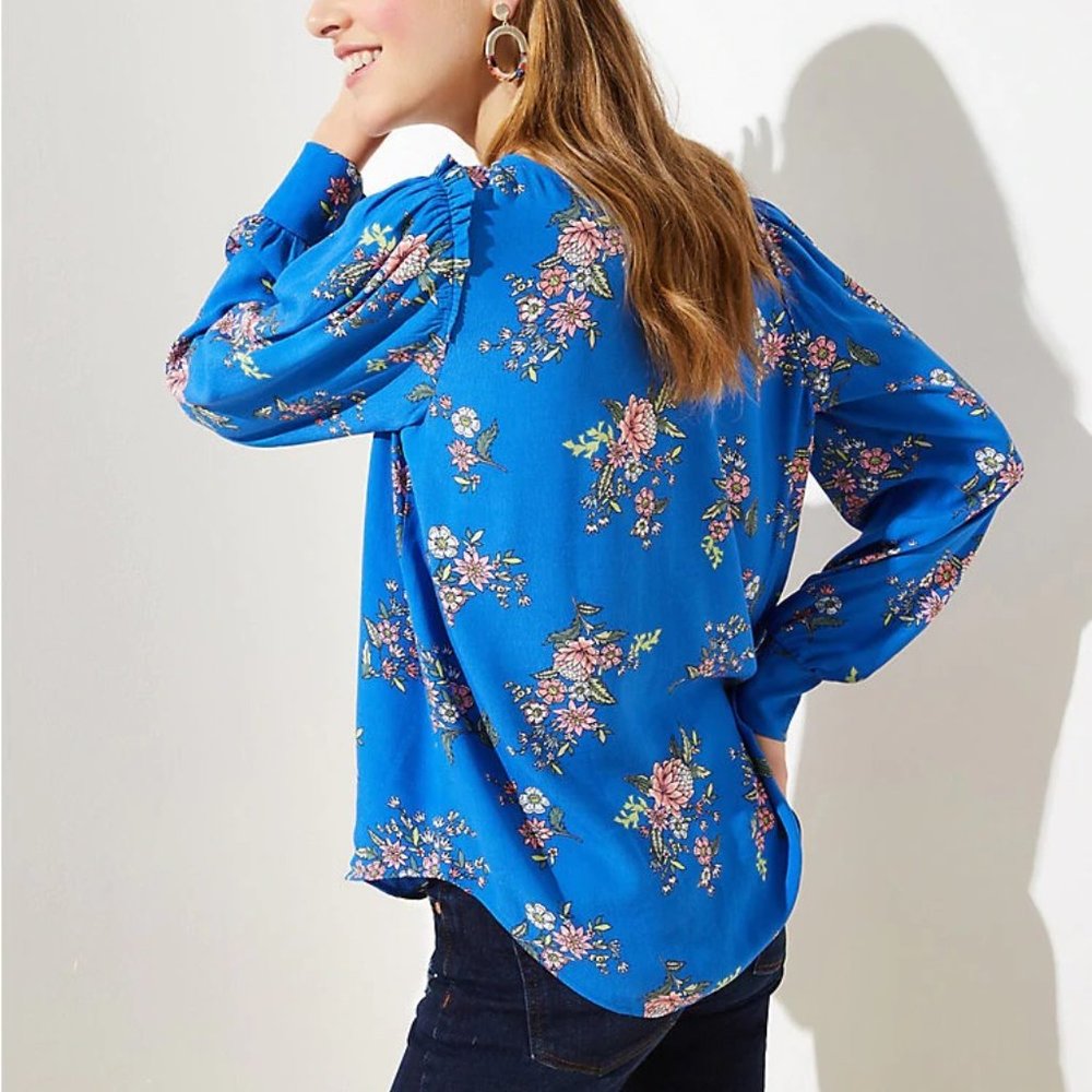 LOFT | Gorgeous Floral Blouse - Picture 4 of 8